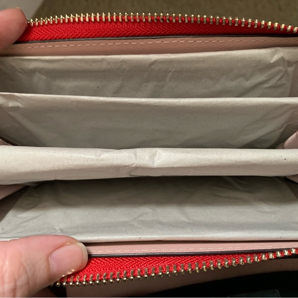 Kate Spade - Picture 3 of 5